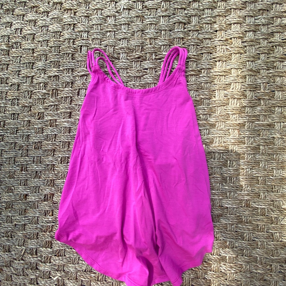 Active top (Ivivva Lululmeon)